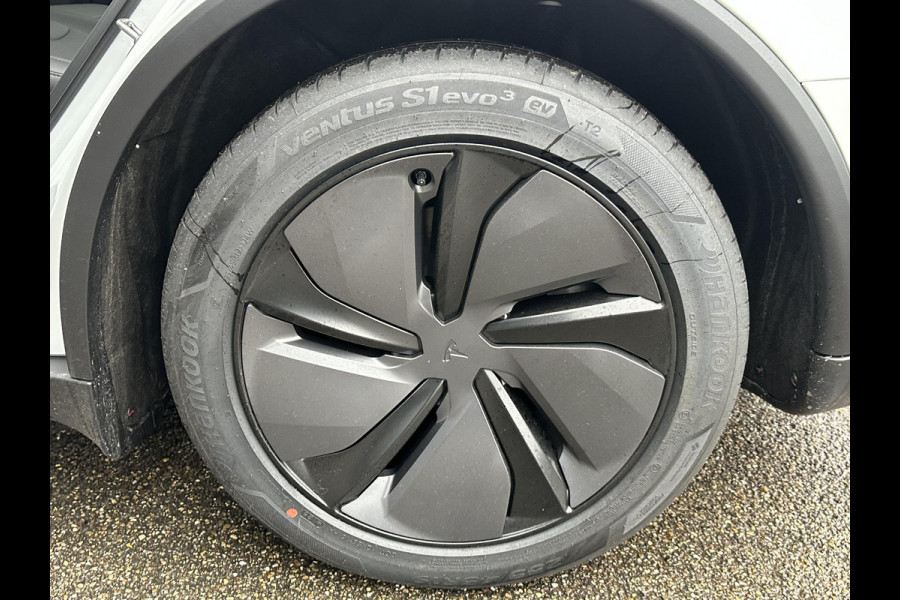 Tesla Model Y Premium Long Range AWD 75 kWh NIEUWE AUTO | AUTOPILOT| VOLLEDIGE TESLA GARANTIE T/M 12/2029 OF 80.000KM| DE HOOGVOLTACCU EN AANDRIJFLIJN TOT 2033 of 192.000KM |