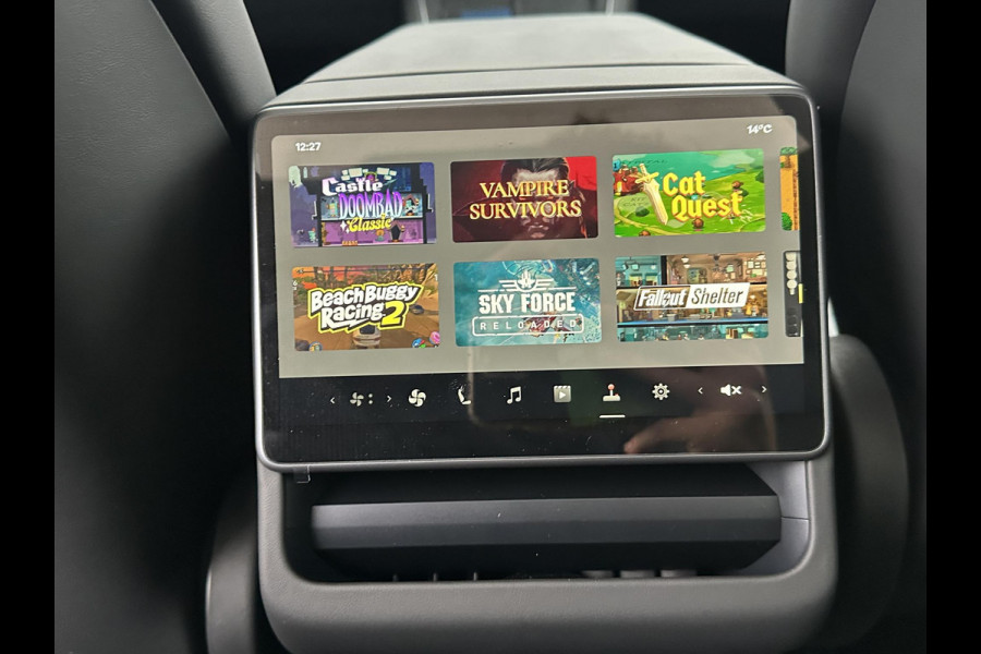 Tesla Model Y Premium Long Range AWD 75 kWh NIEUWE AUTO | AUTOPILOT| VOLLEDIGE TESLA GARANTIE T/M 12/2029 OF 80.000KM| DE HOOGVOLTACCU EN AANDRIJFLIJN TOT 2033 of 192.000KM |