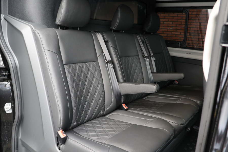 Renault Trafic 2.0 170 PK L2H1 DC | Dubbel Cabine | Navigatie | Blind Spot | Camera | CarPlay | Trekhaak | Stoelverwarming | Virtual Cockpit | 5-Zitter | Dubbel cabine | NAP Logisch | NL Auto