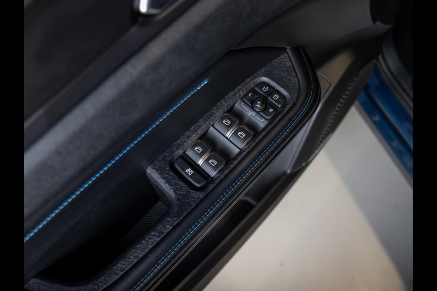 Lynk & Co 01 1.5 / 261pk / Leder / Blackstyle