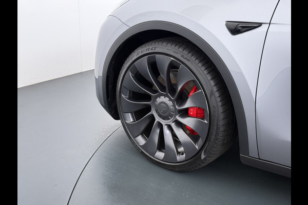 Tesla Model Y Performance 534pk 0-100 3,8 sec. Trekhaak AWD 78,1kWh Warmtepomp FSD-Comp.3 AutoPilot Carbon-Spoiler Elek.Achterklep AMD-Ryzen P Camera Navi LED ACC DAB Voorverwarmen interieur en Keyless via App One-Pedal-Drive Garantie op Accu 03-02-2031 maz. 192.000km max. 250Kw laadvermogen !