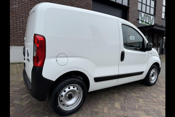 Fiat Fiorino 1.4 BENZINE / 78 PK / Airco / ALL-Season / Touchscreen met Bluetooth / PDC / 1e eigenaar /
