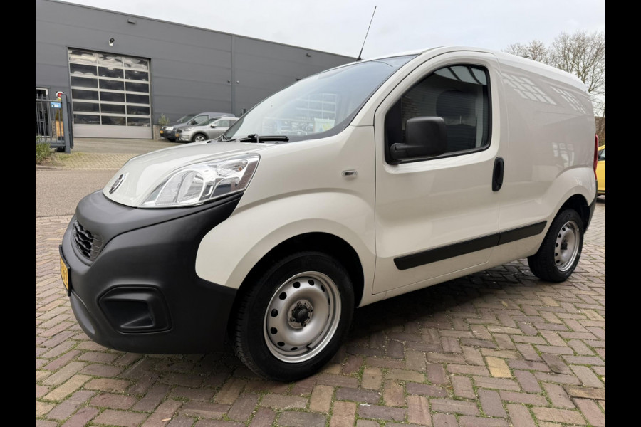 Fiat Fiorino 1.4 BENZINE / 78 PK / Airco / ALL-Season / Touchscreen met Bluetooth / PDC / 1e eigenaar /