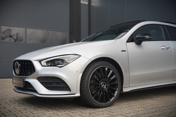 Mercedes-Benz CLA-Klasse Shooting Brake 250 e Edition | AMG Line | Panoramadak | Stoelverwarming | Camera | Keyless | Ambiance Verlichting | Cruise Control | Multibeam LED | BTW |