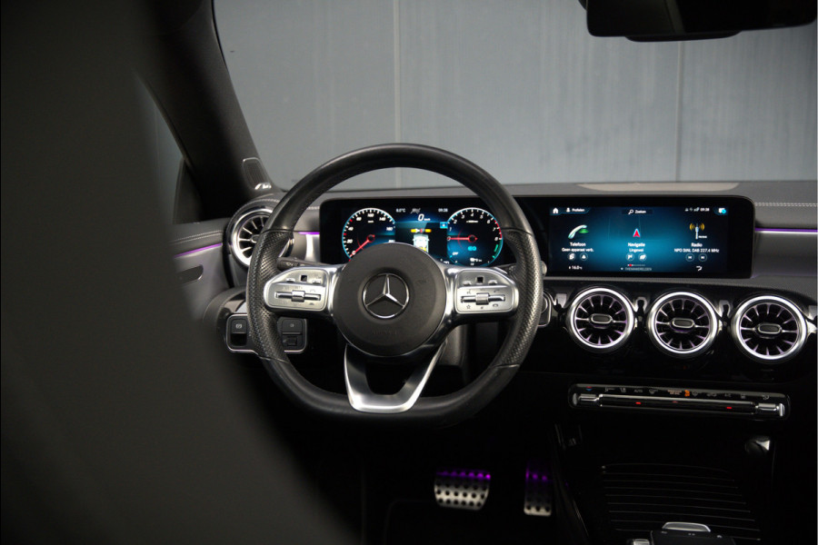 Mercedes-Benz CLA-Klasse Shooting Brake 250 e Edition | AMG Line | Panoramadak | Stoelverwarming | Camera | Keyless | Ambiance Verlichting | Cruise Control | Multibeam LED | BTW |