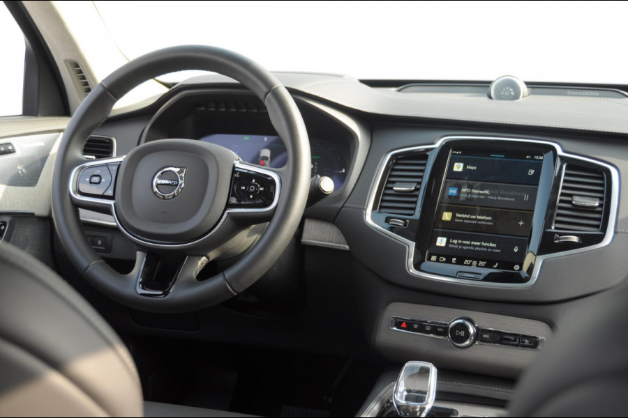 Volvo XC90 T8 455PK Recharge AWD Ultra Dark Long range / Luchtvering / Bowers & Wilkins/ Polestar Tuning / HEICO verlaging / Trekhaak / Head-up display / Stoelverwarming en ventilatie / Massagestoelen / Memory seats / Adaptive cruise control / 360 Camera /