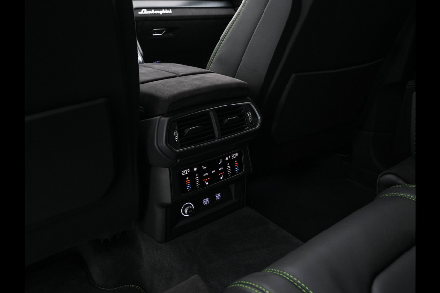 Lamborghini Urus 4.0 V8 Pearl Capsule (INCL-BTW) *CERAMIC-BRAKES | PANO | HEAD-UP | SOFT-CLOSE | LEATHER-ALCANTARA | FULL-LED | NIGHT-VISION | BANG&OLUFSEN | MEMORY-PACK | HEATED-SPORTSEATS | TOP-VIEW | ADAPTIVE-CRUISE | ...