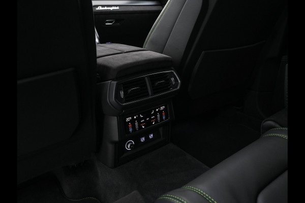 Lamborghini Urus 4.0 V8 Pearl Capsule (INCL-BTW) *CERAMIC-BRAKES | PANO | HEAD-UP | SOFT-CLOSE | LEATHER-ALCANTARA | FULL-LED | NIGHT-VISION | BANG&OLUFSEN | MEMORY-PACK | HEATED-SPORTSEATS | TOP-VIEW | ADAPTIVE-CRUISE | ...