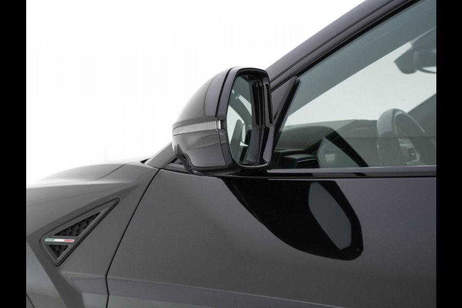 Lamborghini Urus 4.0 V8 Pearl Capsule (INCL-BTW) *CERAMIC-BRAKES | PANO | HEAD-UP | SOFT-CLOSE | LEATHER-ALCANTARA | FULL-LED | NIGHT-VISION | BANG&OLUFSEN | MEMORY-PACK | HEATED-SPORTSEATS | TOP-VIEW | ADAPTIVE-CRUISE | ...