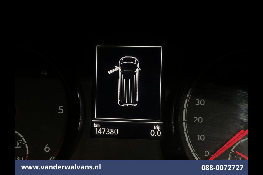 Volkswagen Transporter 2.0 TDI L1H1 Euro6 Airco | Camera | Cruisecontrol | Trekhaak | Sidebars Parkeersensoren