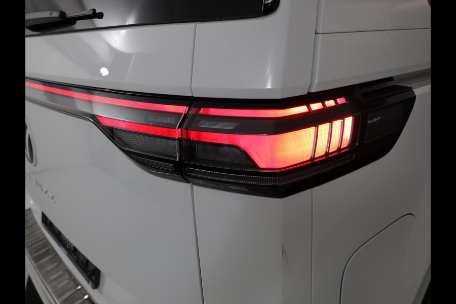 Volkswagen ID. Buzz Pro 77kWh 204PK | "Art Velours" bekleding | Elektrische trekhaak | Elektrische schuifdeuren | Matrix koplampen | Keyless entry | 360 graden camera |