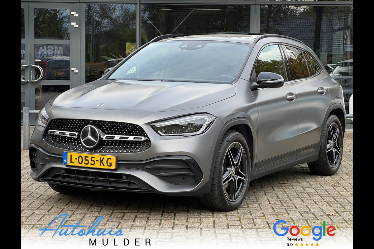 Mercedes-Benz GLA 180 Business Solution AMG Automaat/Panoramadak/LED/Keyless/Widescreen