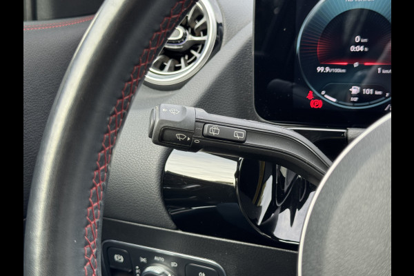 Mercedes-Benz GLA 180 Business Solution AMG Automaat/Panoramadak/LED/Keyless/Widescreen