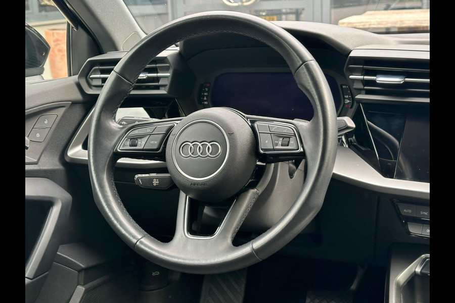 Audi A3 Sportback 30 TFSI Business edition Automaat/VTcockpit/Trekhaak/Led/Cruise/PDC