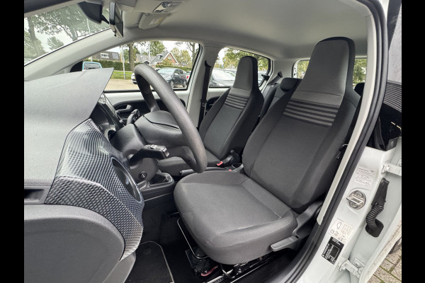 Volkswagen up! 1.0 Climate control/Camera/Cruise control/PDC