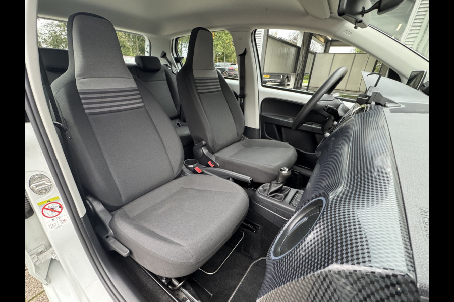 Volkswagen up! 1.0 Climate control/Camera/Cruise control/PDC