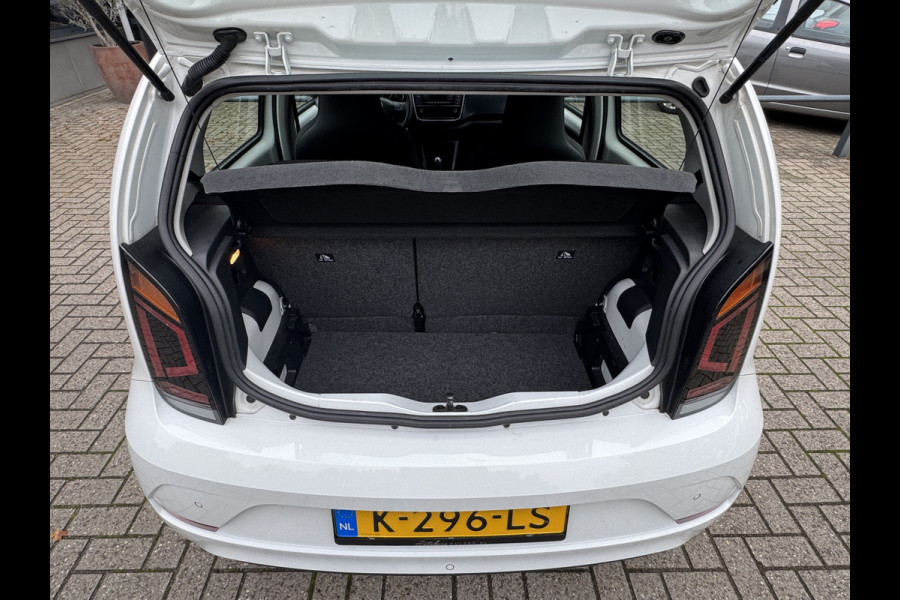 Volkswagen up! 1.0 Climate control/Camera/Cruise control/PDC