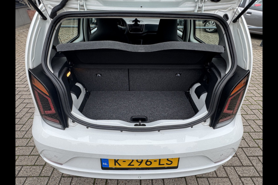 Volkswagen up! 1.0 Climate control/Camera/Cruise control/PDC