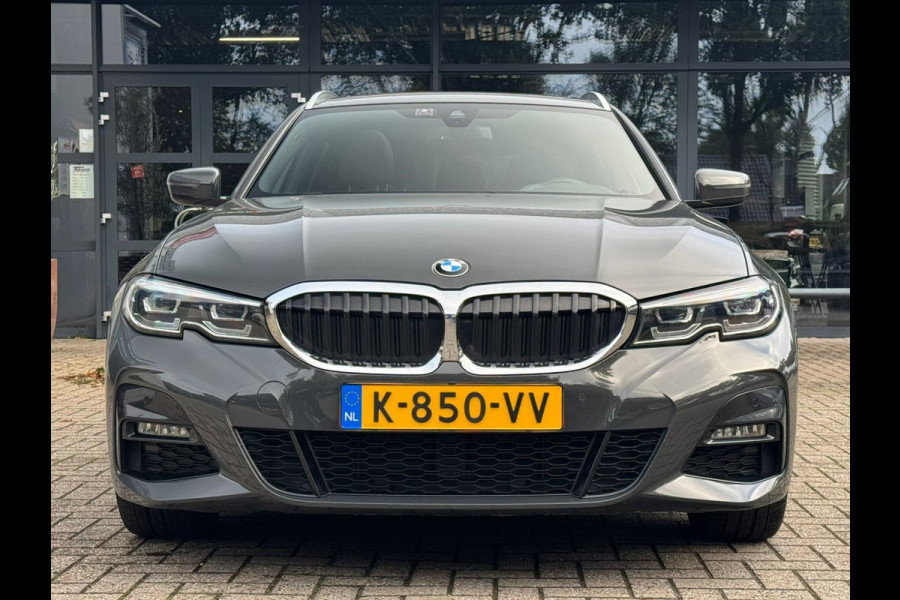 BMW 3 Serie Touring 330e High Executiv M-pakket/Panoramadak/Navigatie/Leder
