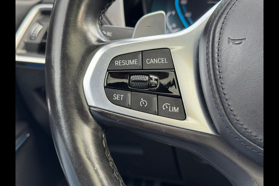 BMW 3 Serie Touring 330e High Executiv M-pakket/Panoramadak/Navigatie/Leder