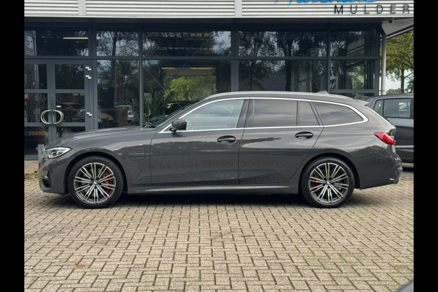 BMW 3 Serie Touring 330e High Executiv M-pakket/Panoramadak/Navigatie/Leder