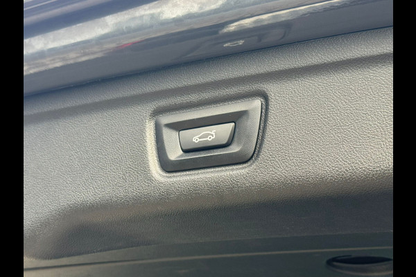 BMW 3 Serie Touring 330e High Executiv M-pakket/Panoramadak/Navigatie/Leder