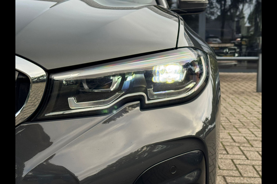 BMW 3 Serie Touring 330e High Executiv M-pakket/Panoramadak/Navigatie/Leder