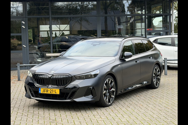 BMW 5 Serie Touring 540d xDrive M-Sport FULL OPTION Leer/Pano/Camera/Trekhaak/ 21 inch