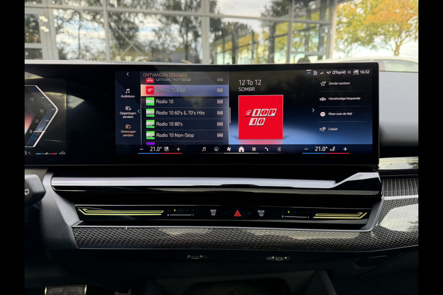 BMW 5 Serie Touring 540d xDrive M-Sport FULL OPTION Leer/Pano/Camera/Trekhaak/ 21 inch