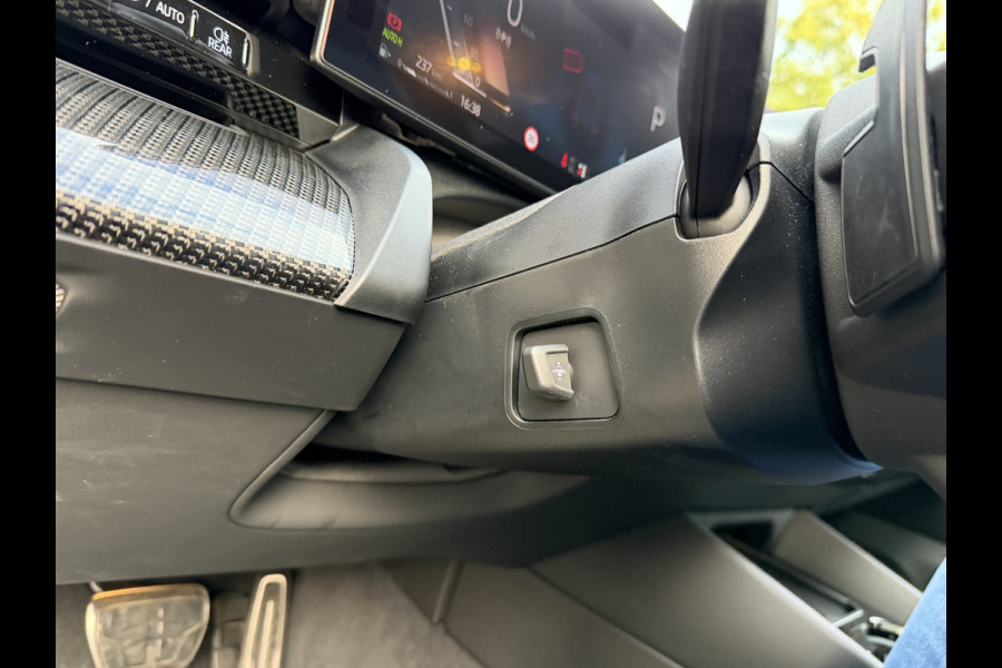 BMW 5 Serie Touring 540d xDrive M-Sport FULL OPTION Leer/Pano/Camera/Trekhaak/ 21 inch