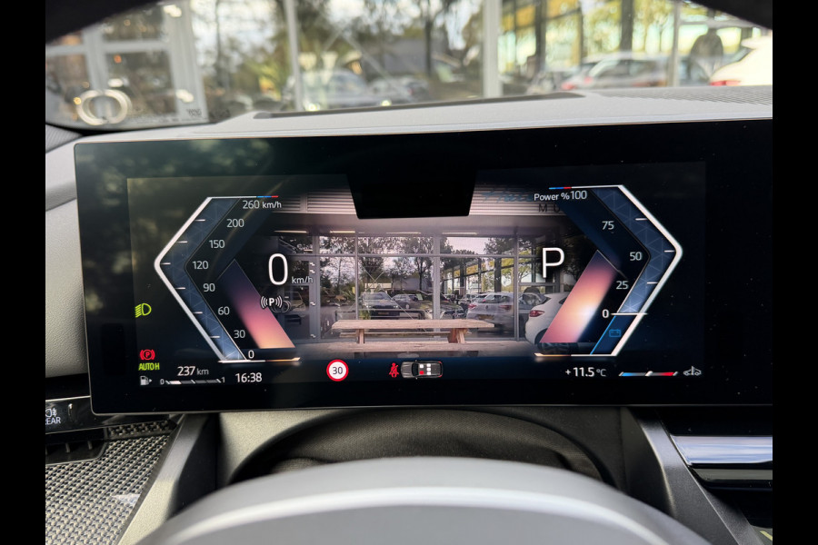 BMW 5 Serie Touring 540d xDrive M-Sport FULL OPTION Leer/Pano/Camera/Trekhaak/ 21 inch