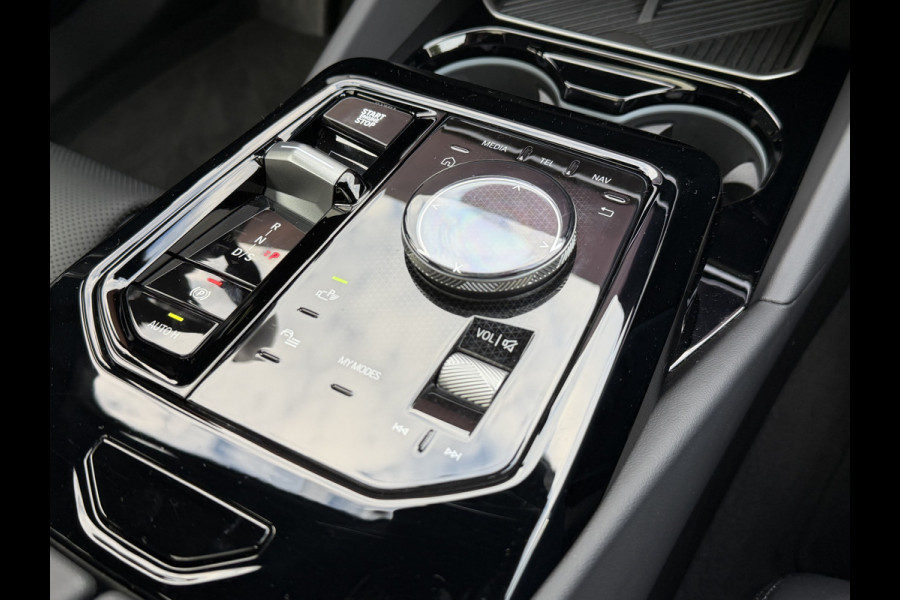 BMW 5 Serie Touring 540d xDrive M-Sport FULL OPTION Leer/Pano/Camera/Trekhaak/ 21 inch