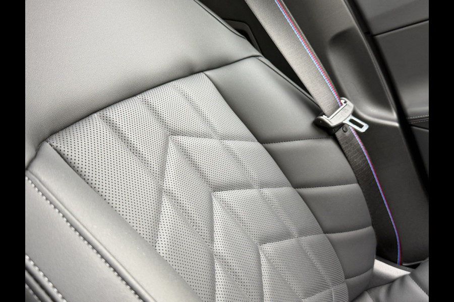 BMW 5 Serie Touring 540d xDrive M-Sport FULL OPTION Leer/Pano/Camera/Trekhaak/ 21 inch