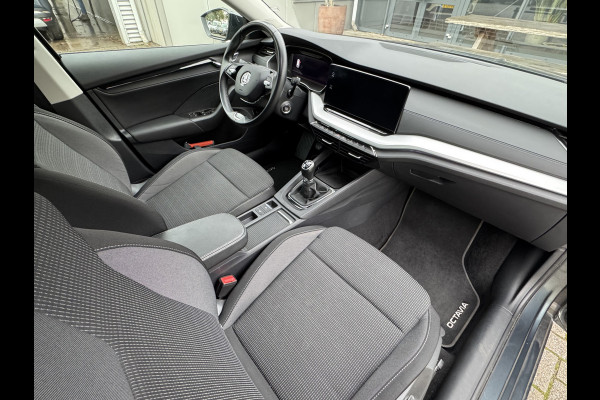 Škoda Octavia Combi 1.0 TSI Business Edition Virtual/Trekhaak/Clima/Navi/LED/Cruise/LM-Velgen
