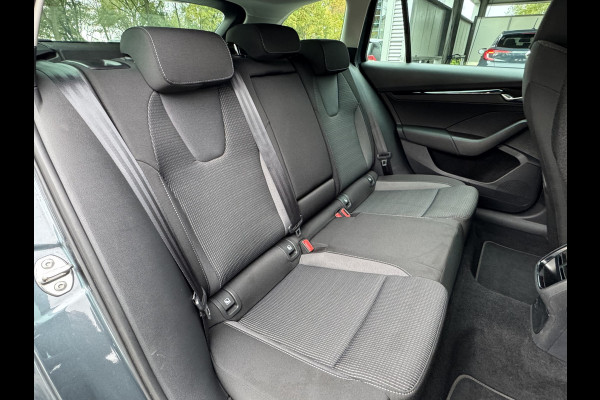 Škoda Octavia Combi 1.0 TSI Business Edition Virtual/Trekhaak/Clima/Navi/LED/Cruise/LM-Velgen