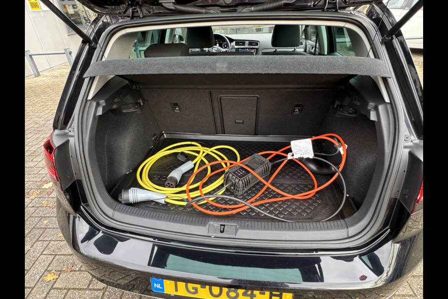 Volkswagen e-Golf E-Golf Vitrual/Clima/Cruise/LED/Navi/LM-Velgen SOH 89%