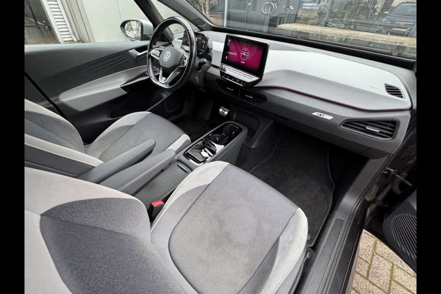 Volkswagen ID.3 First Plus 58 kWh LED/Clima/Cruise/Navi/Camera/LM-Velgen