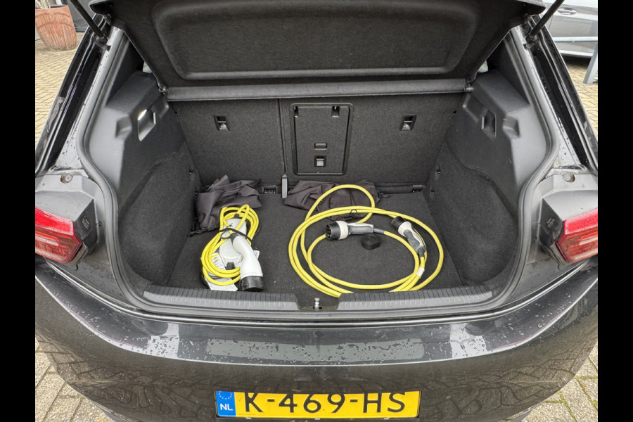 Volkswagen ID.3 First Plus 58 kWh LED/Clima/Cruise/Navi/Camera/LM-Velgen
