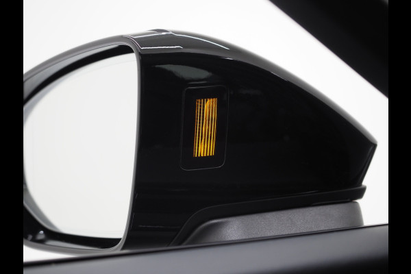 Audi A6 Avant 55 TFSI e quattro Competition | Panoramadak | RS Stoelen | Chameleon | Sfeerverlichting | Adaptive Cruise