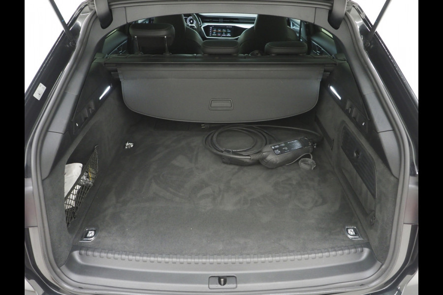 Audi A6 Avant 55 TFSI e quattro Competition | Panoramadak | RS Stoelen | Chameleon | Sfeerverlichting | Adaptive Cruise