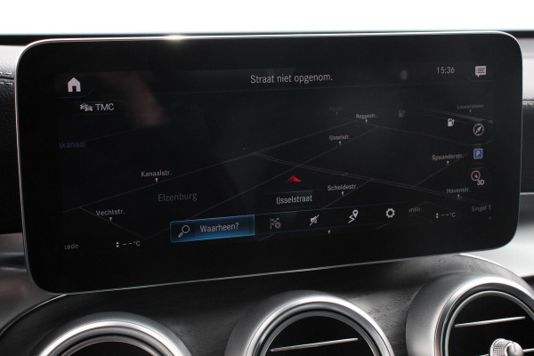 Mercedes-Benz GLC 300e 4-MATIC Business AMG Night Pack | Full LED | Trekhaak | Navigatie | PDC | Camera | MBUX