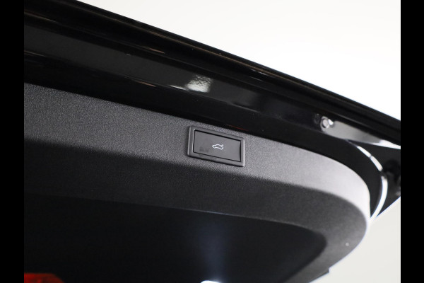 Škoda Elroq 85X RS 340pk | 17% bijtelling | Head up display | Canton Sound | 4x4 | Adaptive Cruise | Blind Spot