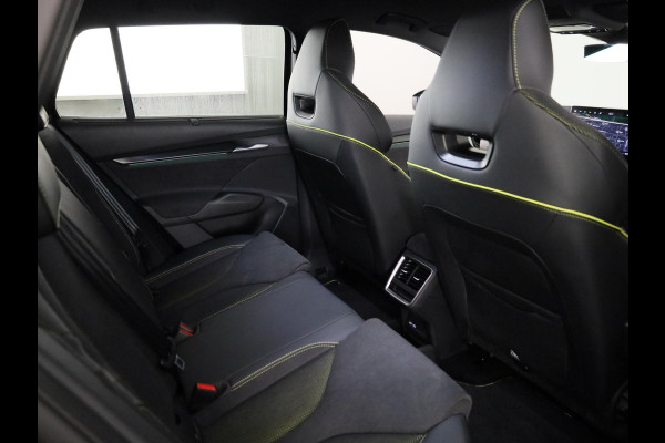 Škoda Elroq 85X RS 340pk | 17% bijtelling | Head up display | Canton Sound | 4x4 | Adaptive Cruise | Blind Spot