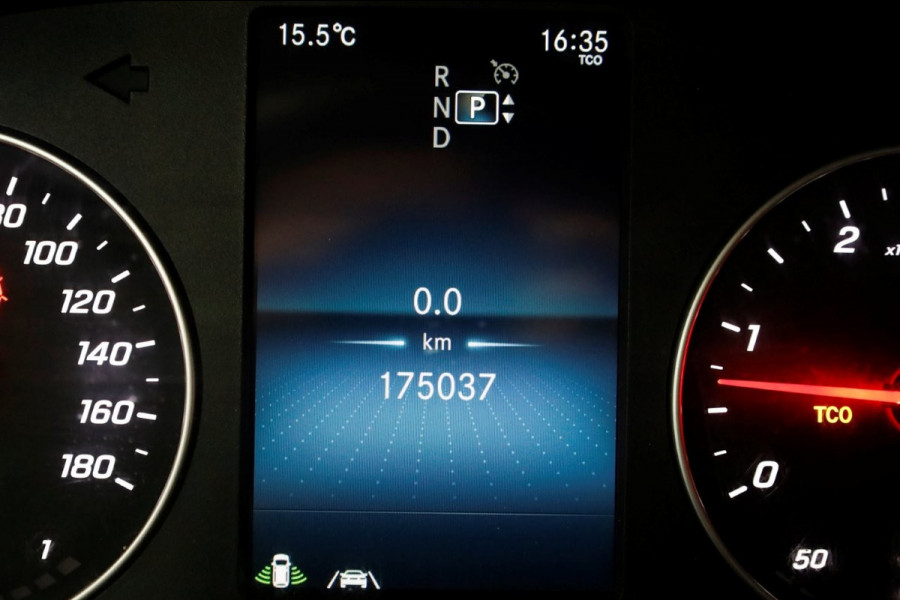 Mercedes-Benz Sprinter 319 CDI 3.0 V6 190pk L2H2 7G Automaat LED/Inrichting/Trekhaak 3500kg 07-2019