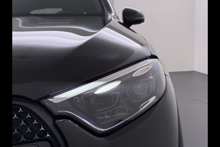 Mercedes-Benz GLC GLC 300 e 4M AMG Line | Luchtvering Achteras Trekhaak Burmester Head-Up Memory