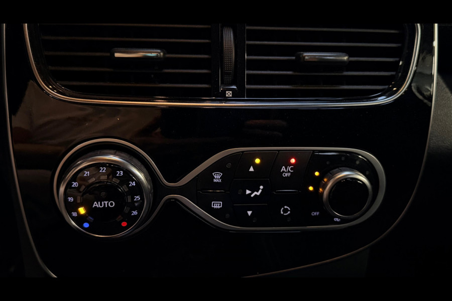 Renault Clio 1.2 TCe Intens AUTOMAAT|PARKEERSENSOREN|NAVI|LED