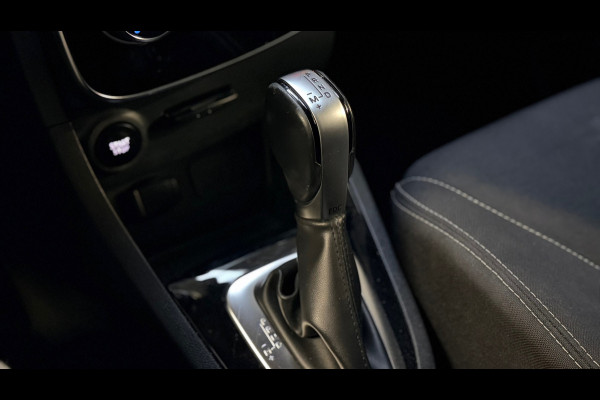 Renault Clio 1.2 TCe Intens AUTOMAAT|PARKEERSENSOREN|NAVI|LED