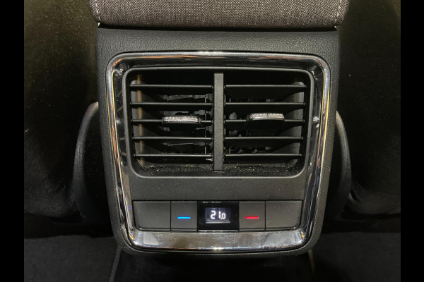 Škoda ENYAQ iV 60 First Edition|TREKHAAK|ELEK. INTERIEUR|STOEL- ,STUURVERW.|ACC|CARPLAY|CAMERA|NAVI|INCL. BTW|1e EIG.|NL- AUTO|