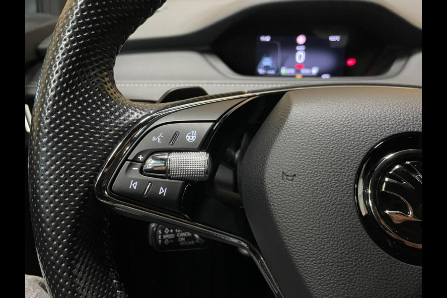 Škoda ENYAQ iV 60 SPORTLINE|TREKHAAK|AMBIENT LIGHT|KUIPSTOEL|CARPLAY|CAMERA|ACC|STUURVERW.|INCL.BTW|NL-AUTO|1e EIG.|NAP|