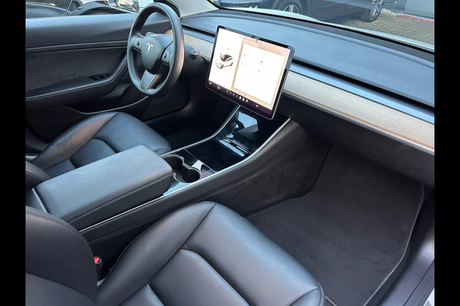 Tesla Model 3 Standard RWD Plus 60 kWh 87% SOH 1e Eigenaar NL-Auto